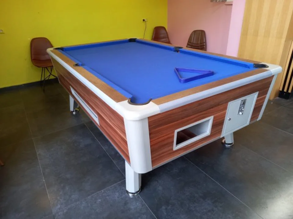 Jetonlu Bilardo Masası